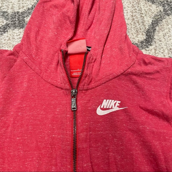 Nike kids zip up jacket - Picture 3 of 3